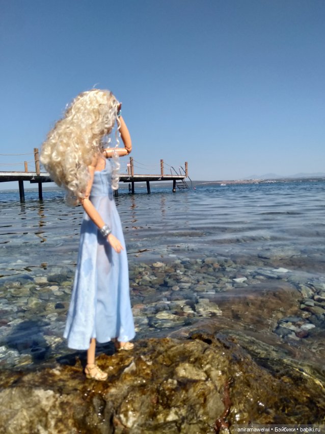 Вторая фотосессия Милли. Милли в голубом платье