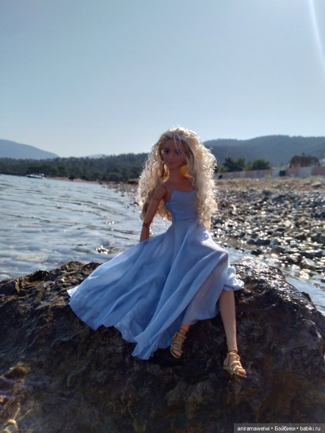 Вторая фотосессия Милли. Милли в голубом платье (фото 8)