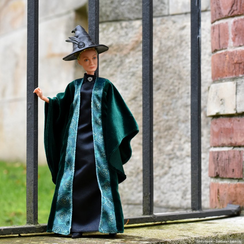 Минерва Макгонагалл — Куклы Barbie (Барби): Looks (фото 7)