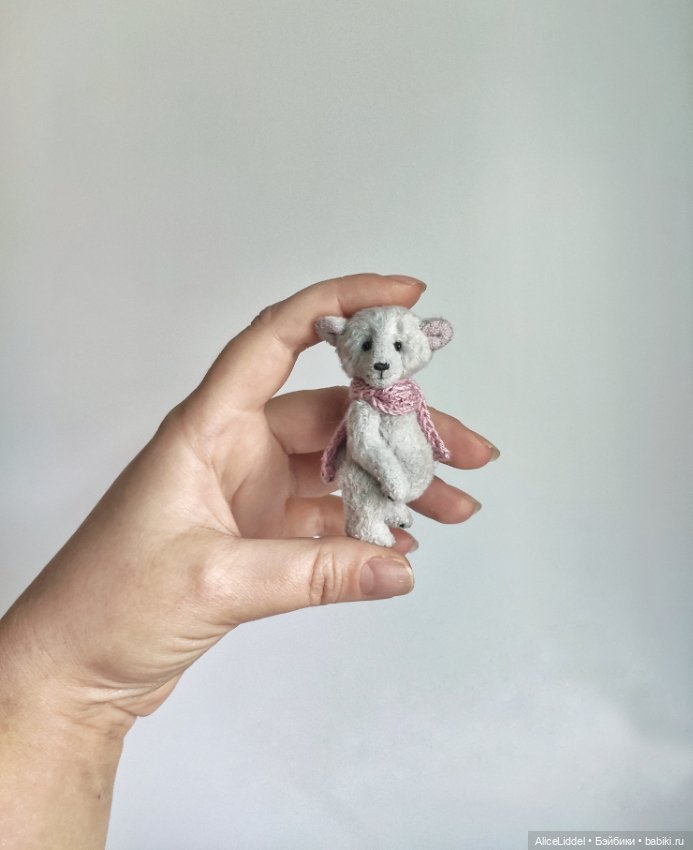 Медведь Гога, можно Жорик