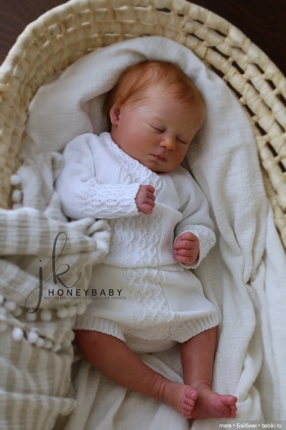 RealBorn Marnie asleep by Bountiful Baby, автор прототипа Jacqueline Kramer