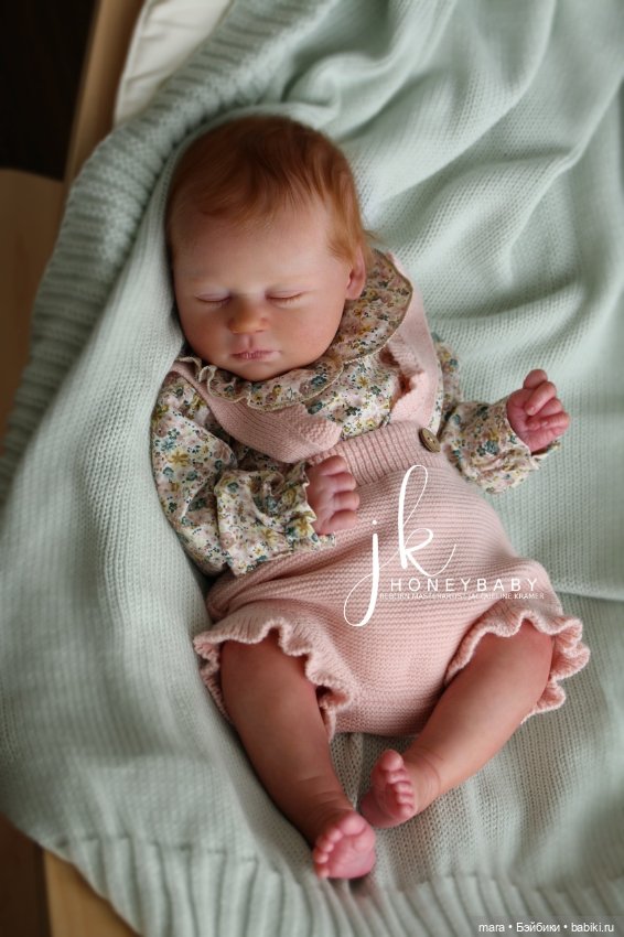 RealBorn Marnie asleep by Bountiful Baby, автор прототипа Jacqueline Kramer