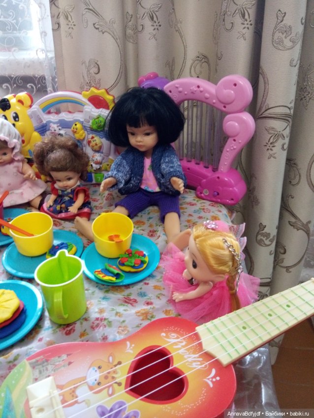 Как проводят время наши куколки