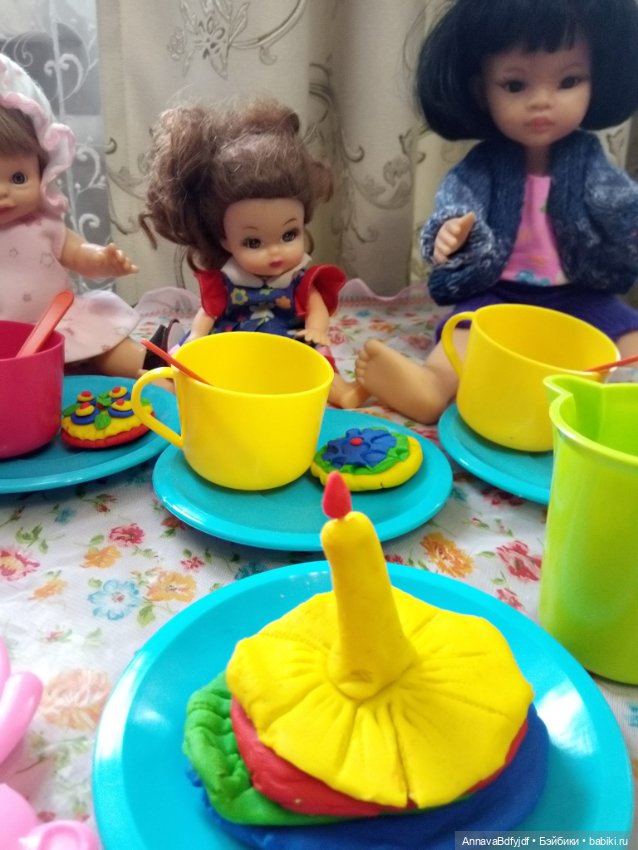 Как проводят время наши куколки (фото 2)