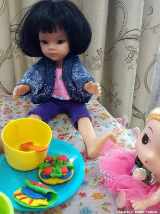 Как проводят время наши куколки (фото 3)