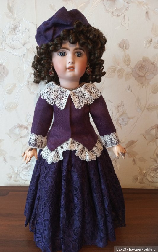 Новый наряд для Николь — Антикварные куклы Jumeau (Жюмо): Tete Jumeau (фото 2)