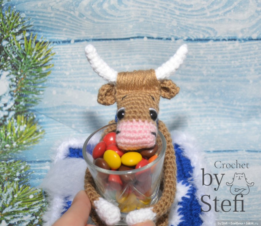 Бычок Изя активно готовить к Новому году (фото 3)