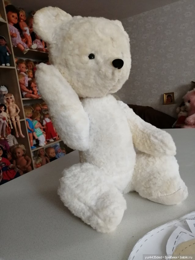 Мишка детства и зайка в платье