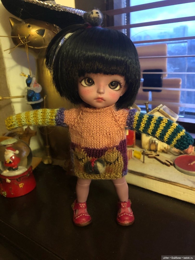 Без штанов, но в свитерах