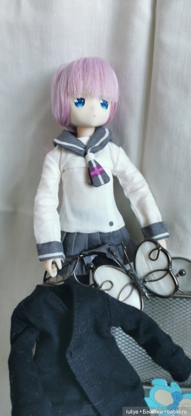 Милая и прекрасная девочка от Азон