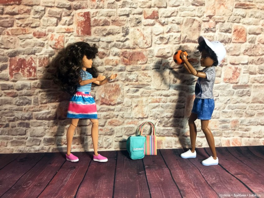 Creatable World. Еще одна пара друзей (фото 10)