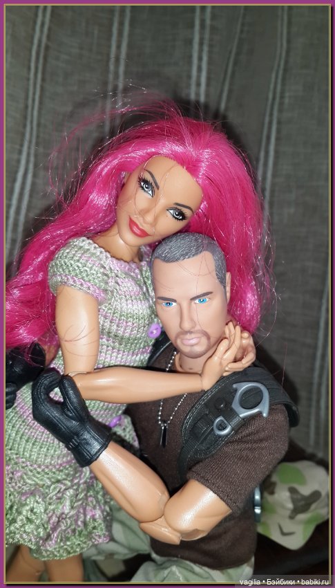 Две крепкие пары появились на кукольной полке (фото 6)