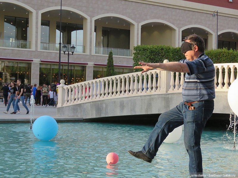 Мой муж не стесняется моих кукол на людях. (Остров мечты)