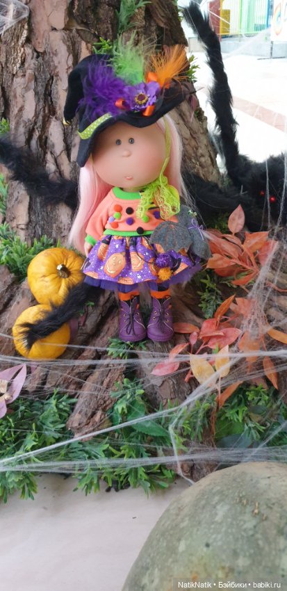 Mia маленькая волшебница — Куклы Nines d'Onil (Нинес): Миа (Mia) (фото 3)