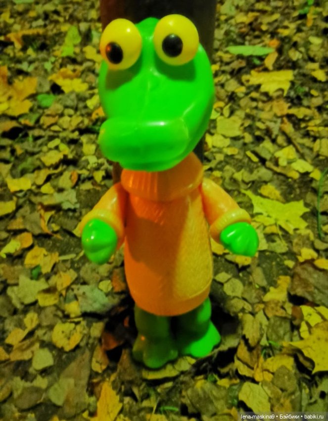 Крокодил Гена, в ночном лесу (фото 4)