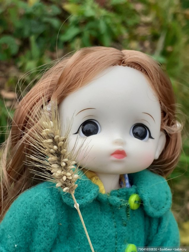 Маргоша и Ляля на прогулке