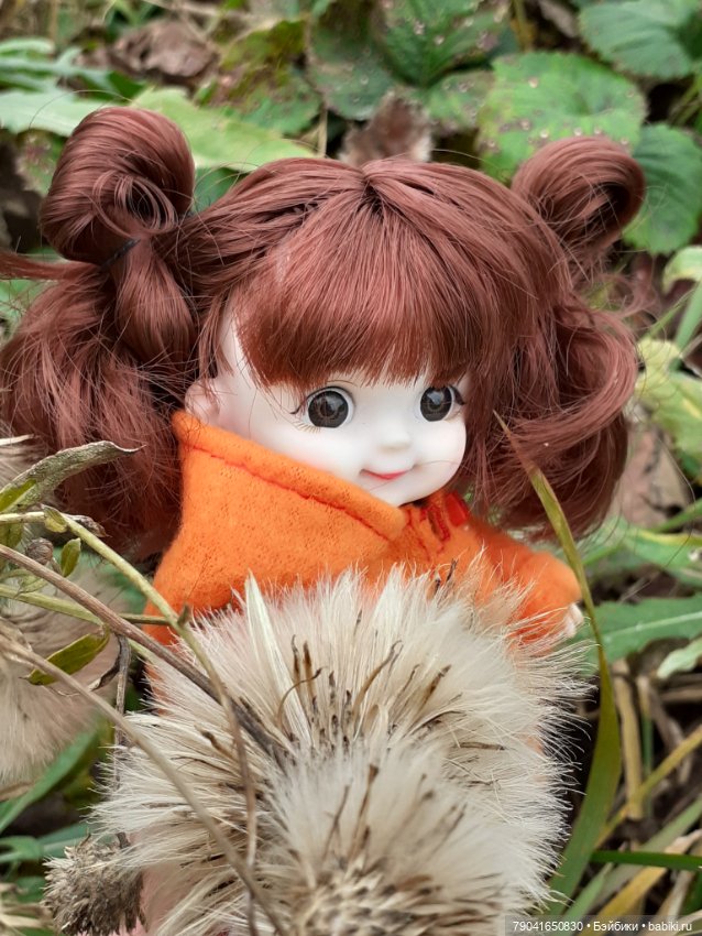 Маргоша и Ляля на прогулке