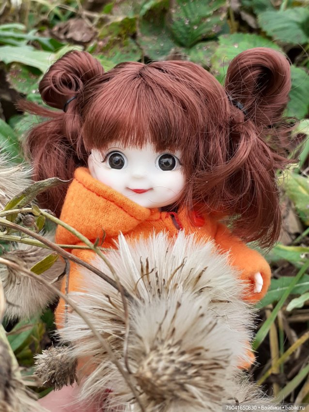 Маргоша и Ляля на прогулке