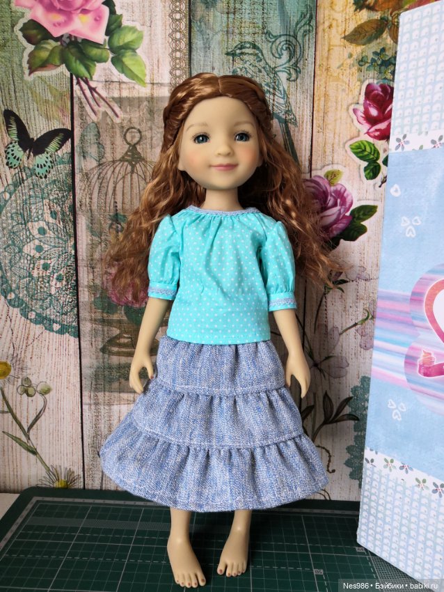 Девочка в платье с розами (фото 3)