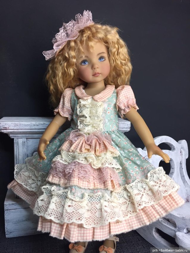 Новый наряд зайки получился очень нежным