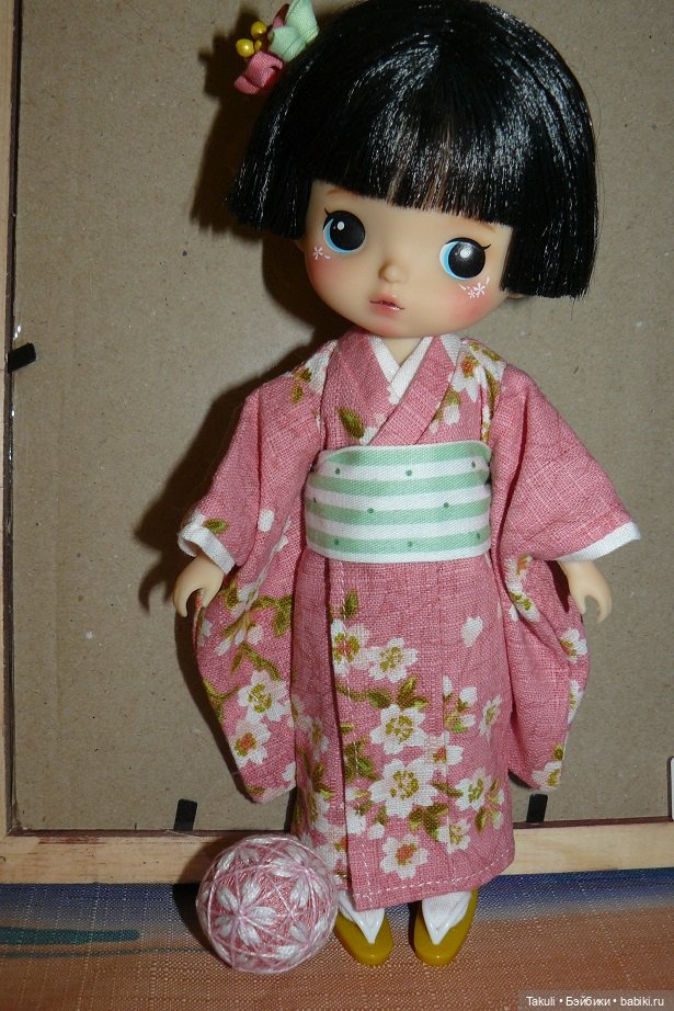 Новенькие девочки: такие разные и приехали вместе (фото 2)