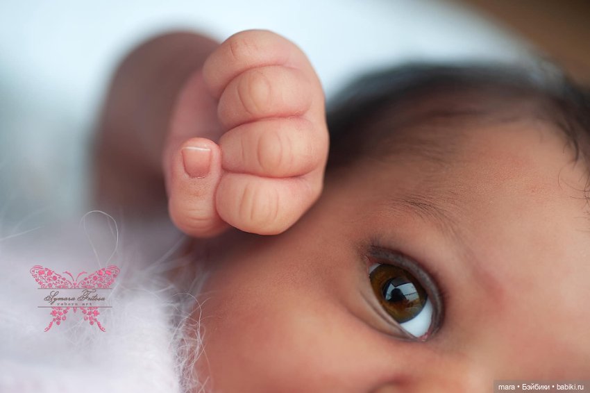 Felicia скульптора Gudrun Legler, автор прототипа Symara Feitosa