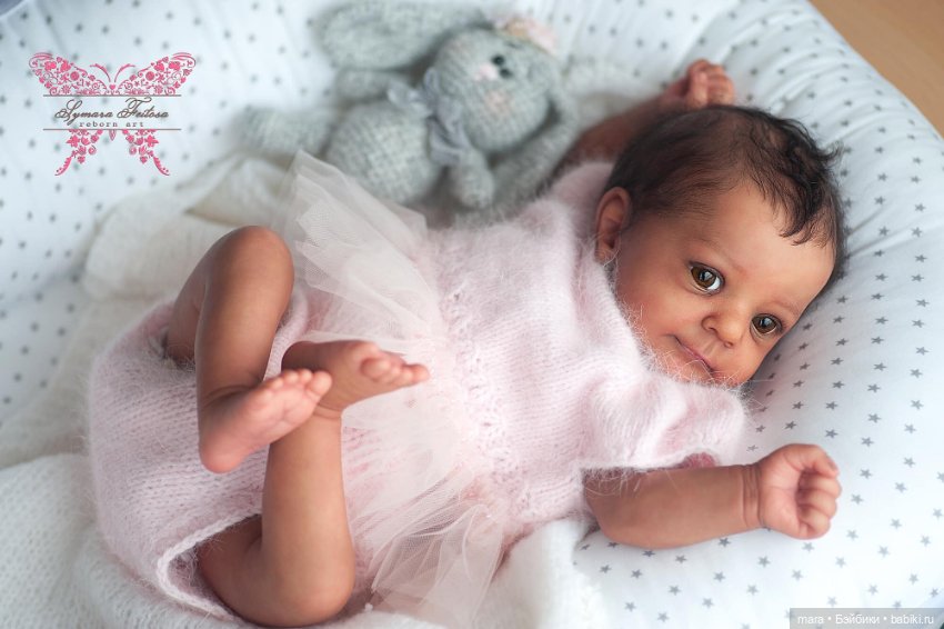 Felicia скульптора Gudrun Legler, автор прототипа Symara Feitosa