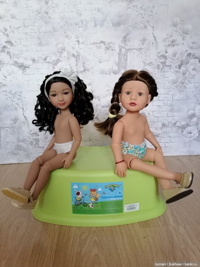 Rubi Red против Gotz — Куклы Ruby Red (Руби Ред) Fashion Friends: Siblies (фото 9)