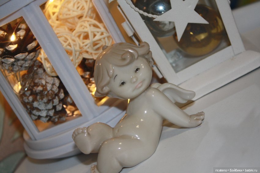 Ангелочек из фарфора создает новогоднее настроение (фото 5)