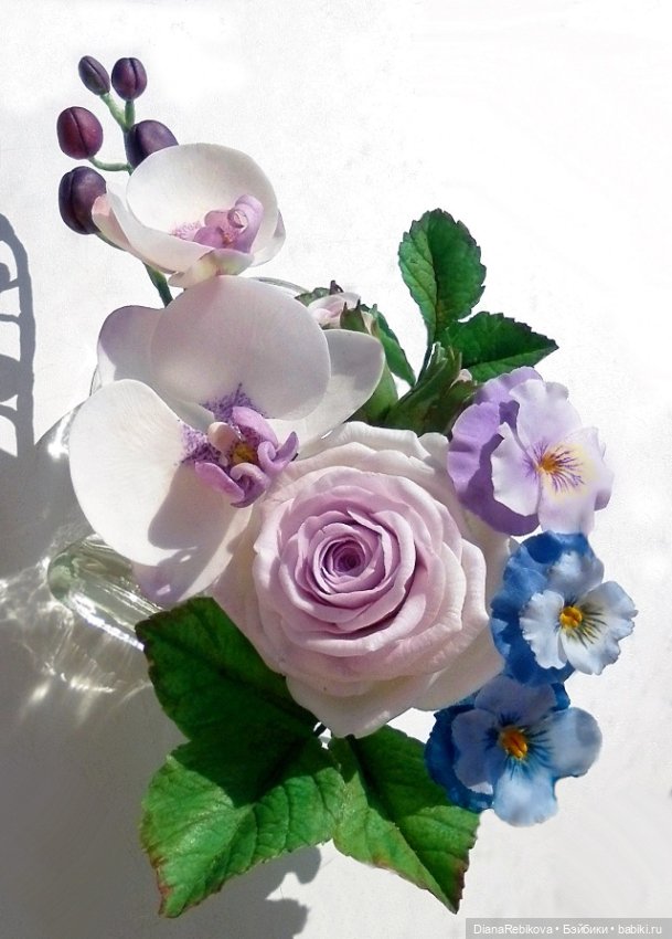 Букеты и растения в кашпо (фото 2)