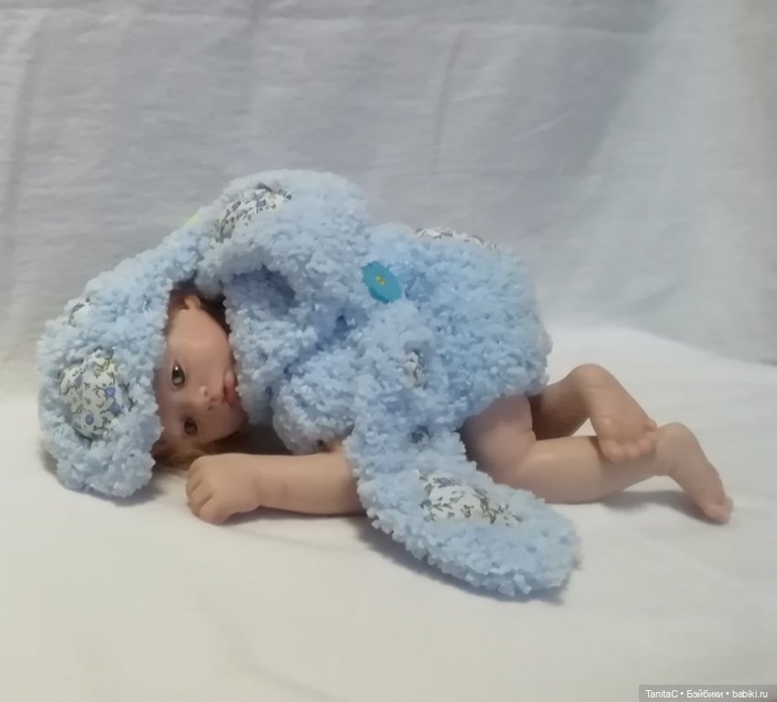 Наряд "голубой зайка Лоскутик" для Катеньки (Кэтрин от скульптора Stephanie Sullivan) (фото 5)