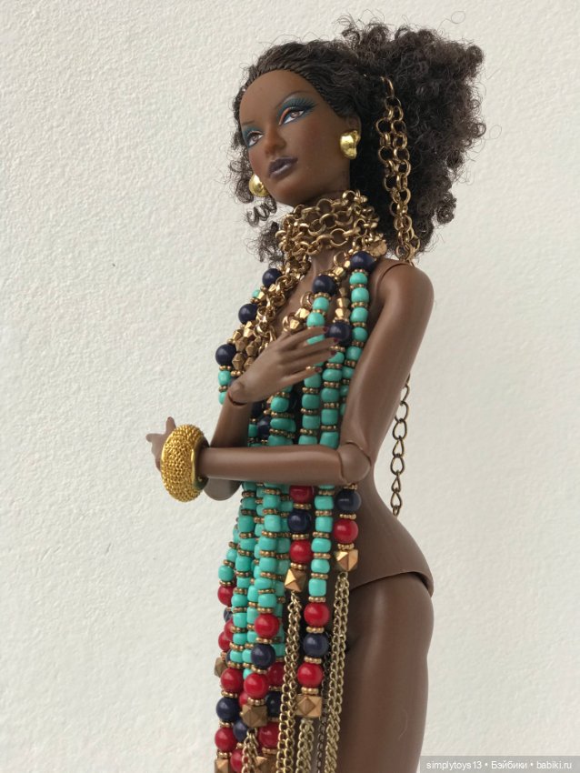 Экзотическая красотка и магический амулет (фото 5)