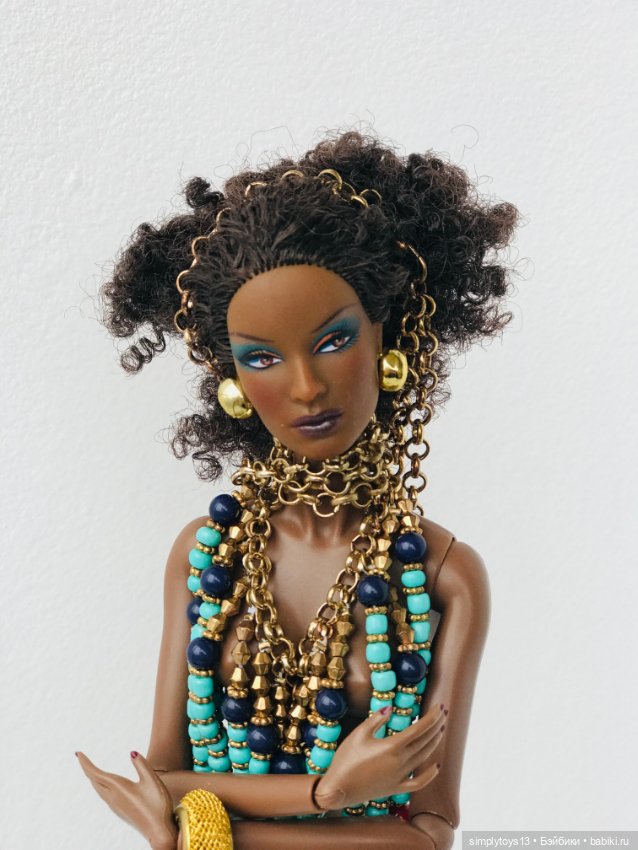 Экзотическая красотка и магический амулет (фото 7)