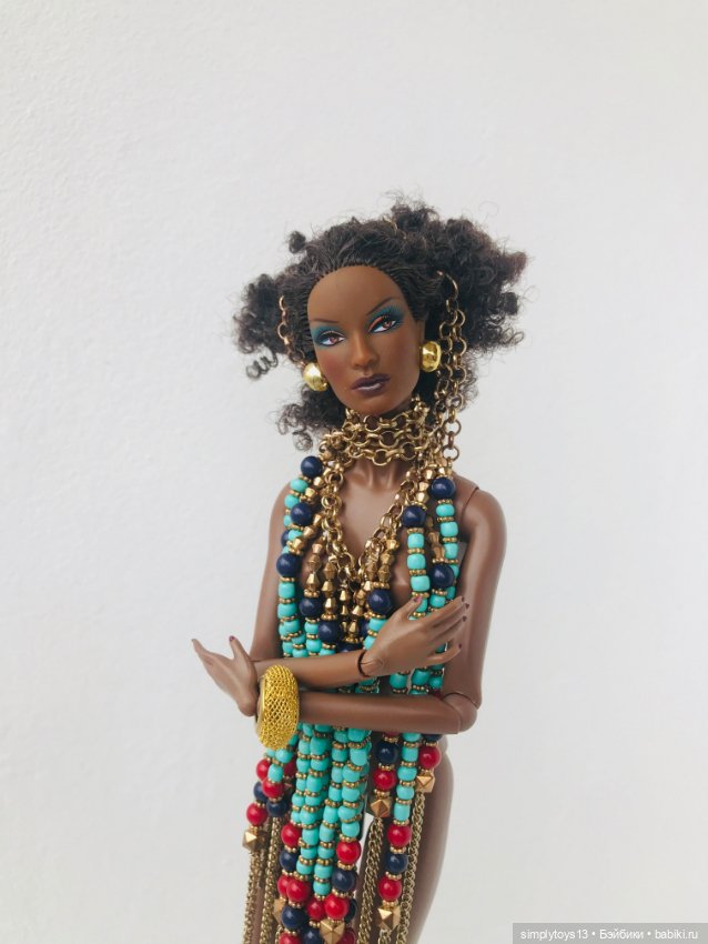 Экзотическая красотка и магический амулет (фото 9)