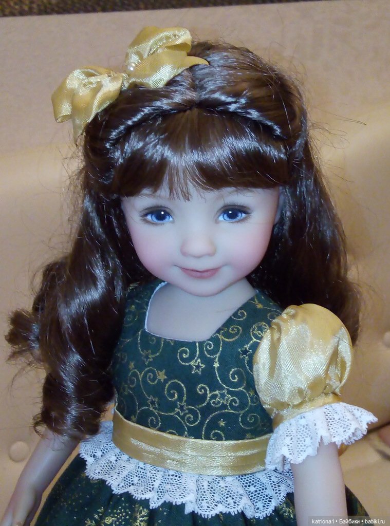 Новогодний наряд для куколки Эффнер