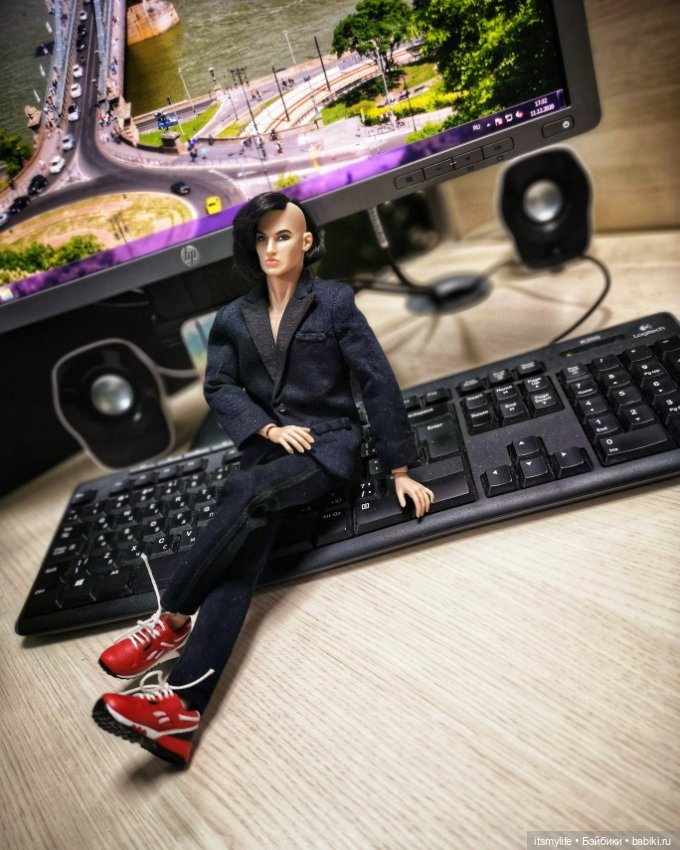 Почти что бог (integrity toys)