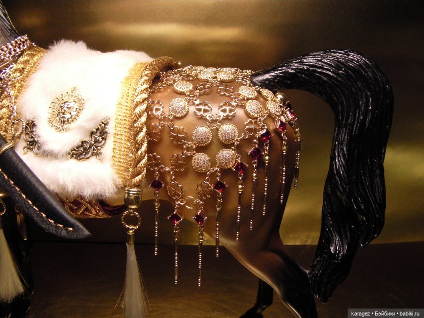 Новый восточный наряд султанского коня (фото 7)