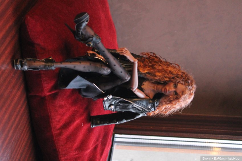 Шарнирная кукла Гончаровой Екатерины