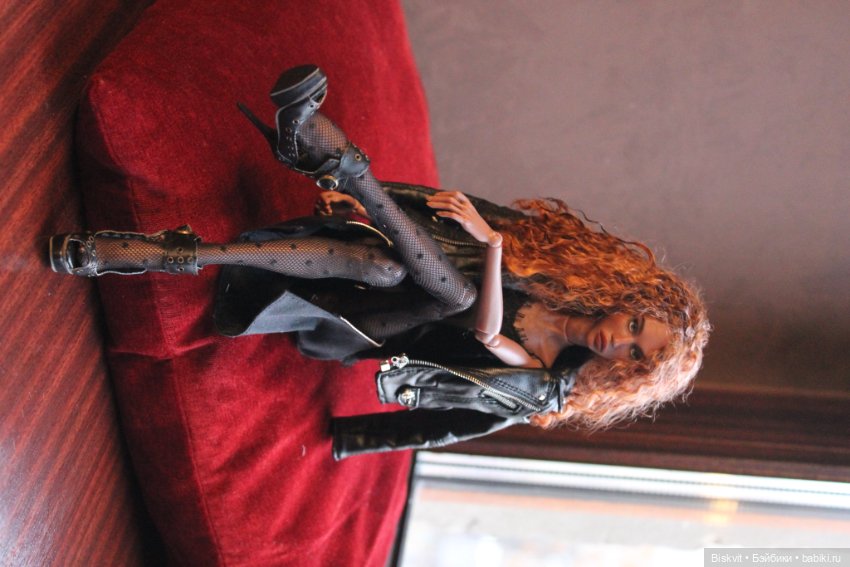 Шарнирная кукла Гончаровой Екатерины