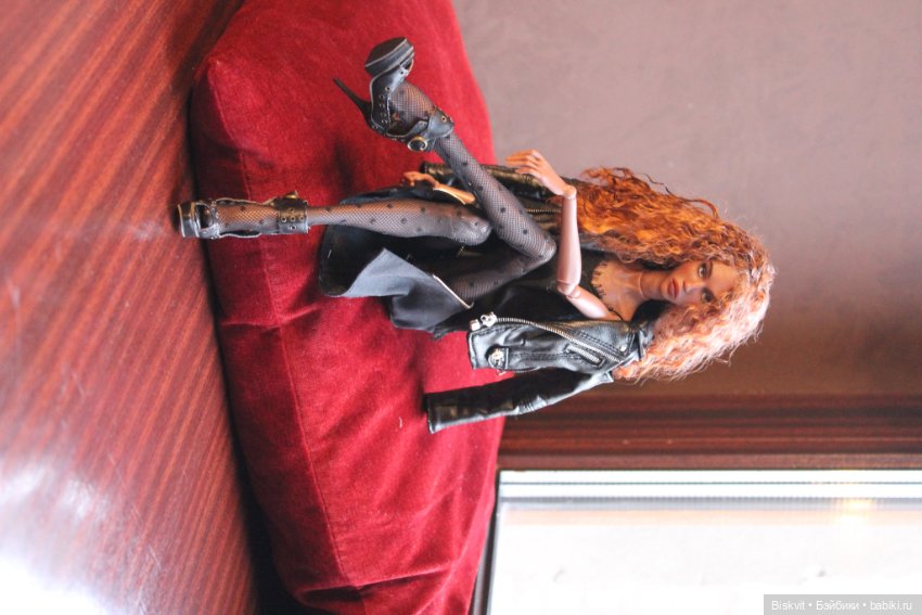 Шарнирная кукла Гончаровой Екатерины