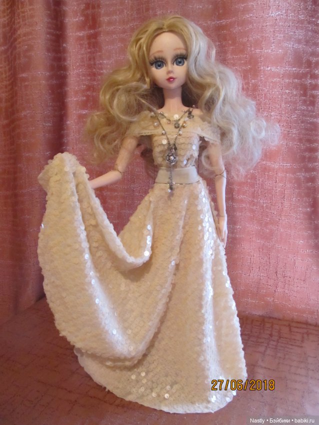 Прощание со звездой — Куклы Звезды подиума (Angel Collection): шарнирные