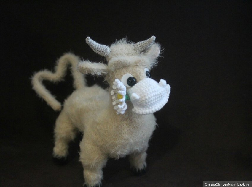Бычок пушистый бочок — Вязаные игрушки и амигуруми: крючком