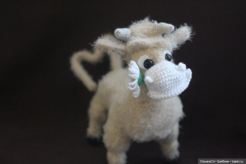 Бычок пушистый бочок — Вязаные игрушки и амигуруми: крючком (фото 5)
