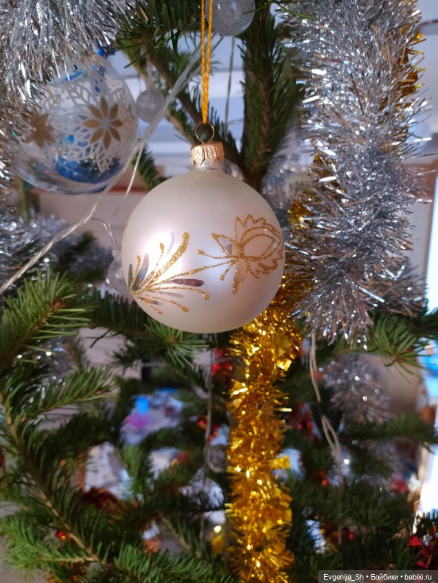 Что же это за Новый год и без елочки