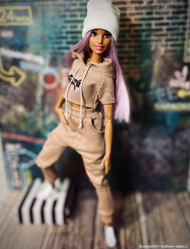 Моя новенькая малышка — Куклы Barbie (Барби): Looks (фото 2)