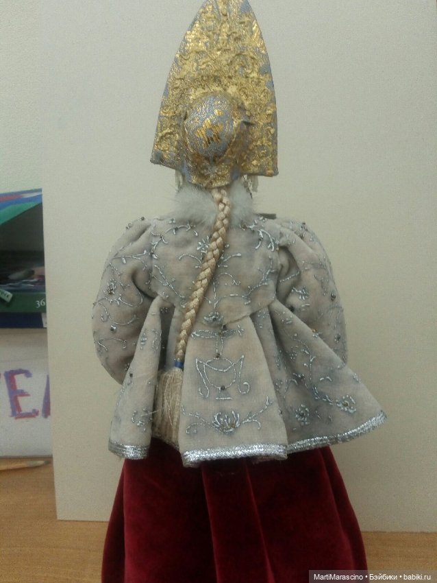 Кукла в костюме русской красавицы (фото 4)