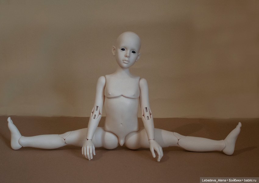 По подвижности Робина Dollshe. Фото НЮД (фото 6)