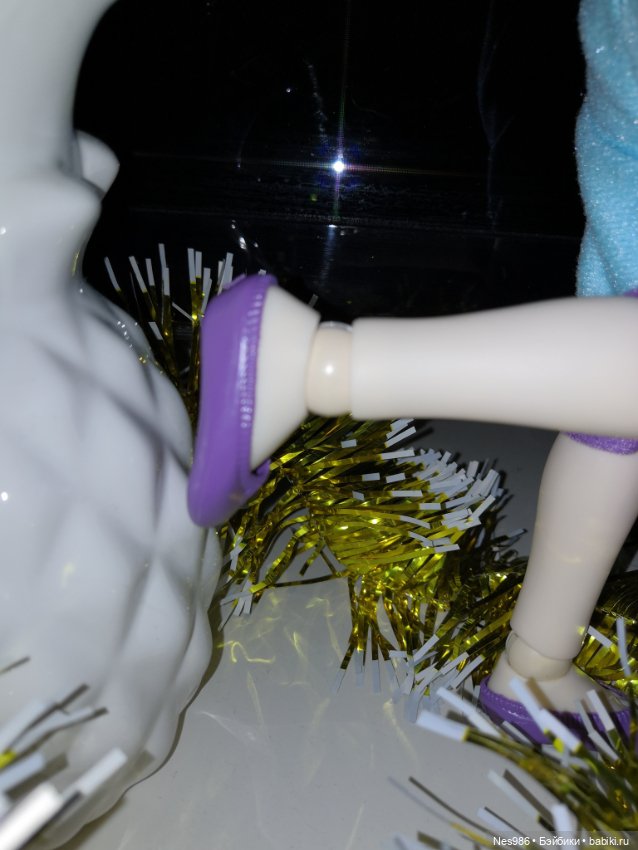 Youpin (Сяоми) Monst примеряет наряды от весновской Аси (фото 5)