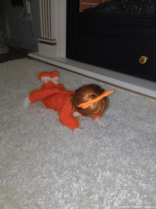 Youpin (Сяоми) Monst примеряет наряды от весновской Аси (фото 9)