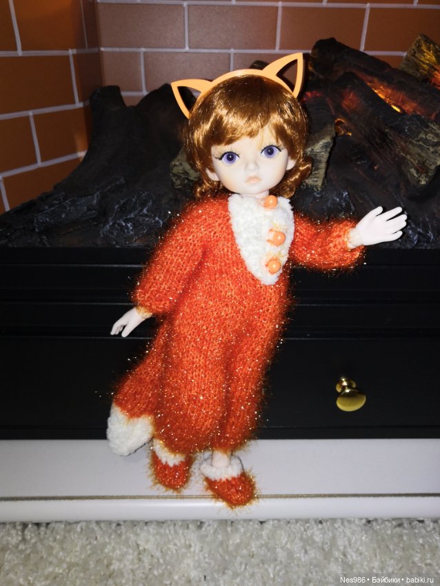 Youpin (Сяоми) Monst примеряет наряды от весновской Аси (фото 6)